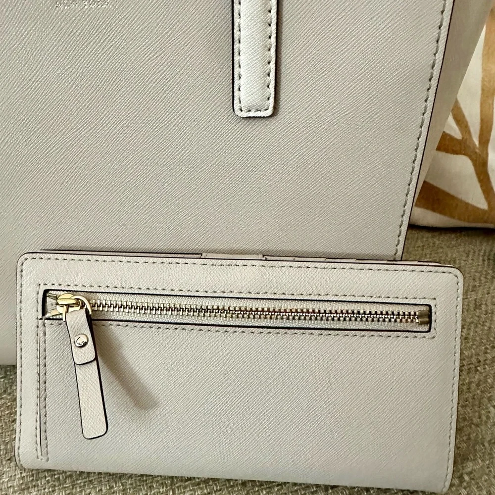 KATE SPADE CEDAR STREET Bifold Cedar Street Wallet in Crisp Linen NEW MSRP $100
